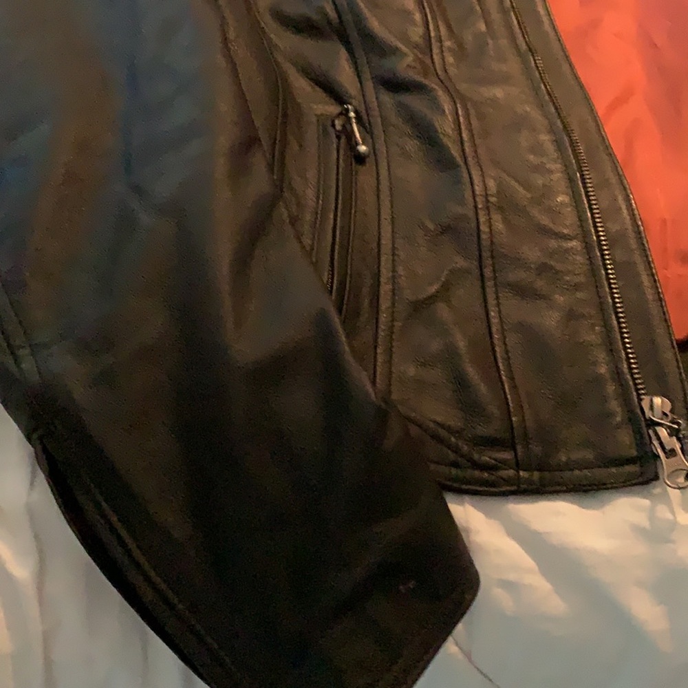 Harley Davidson Black Leather Riding Jacket - Picture 8 of 10